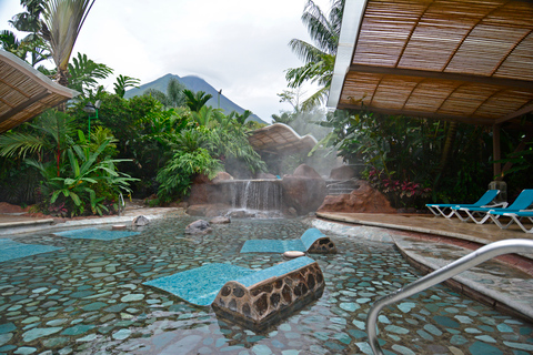 Costa Rica: pass giornaliero per le sorgenti termali di Baldi con pasti facoltativiPass giornaliero Baldi Hot Springs con cena