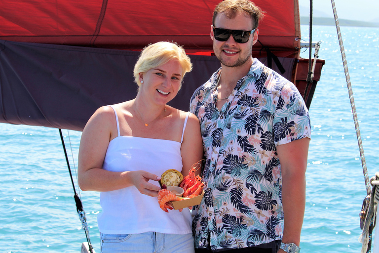 Port Douglas: Shaolin Seafood Lunch Sail, med färska räkorPort Douglas: Fisk och skaldjur ombord på den kinesiska junkbåten Shaolin