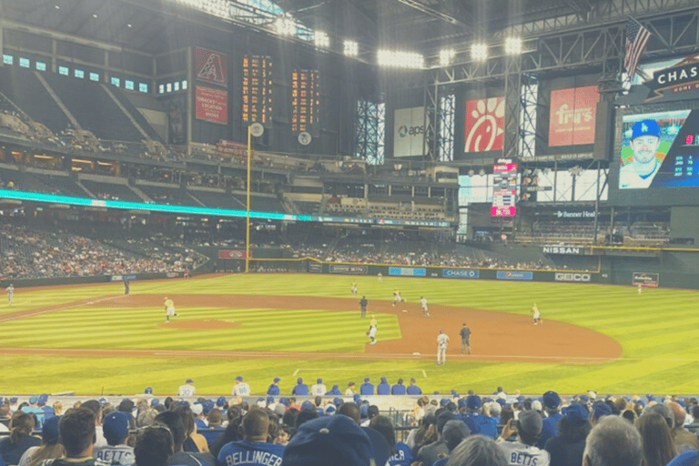 Phoenix: Arizona Diamondbacks Baseball Game TicketPremium zitplaatsen