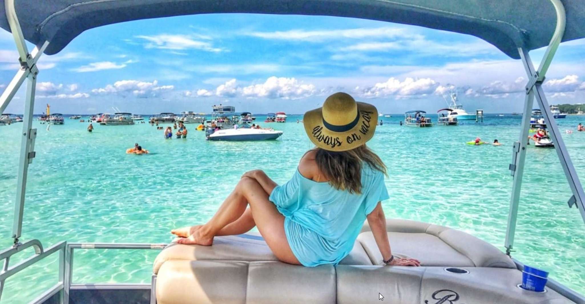 Fort Walton Beach, Crab Island Pontoon Boat Rental - Housity