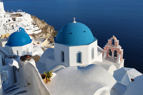 Desde Santorini: Visita guiada matinal a Oia con desayuno