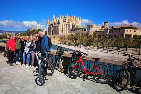 Palma de Mallorca: Tour guiado de bicicletaPalma de Mallorca: passeio guiado de bicicleta