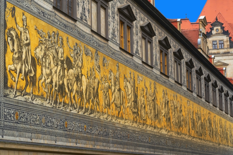 Dresden: Schnitzeljagd durch die Altstadt für KidsSchnitzeljagd-Box inkl. Versand innerhalb Deutschlands