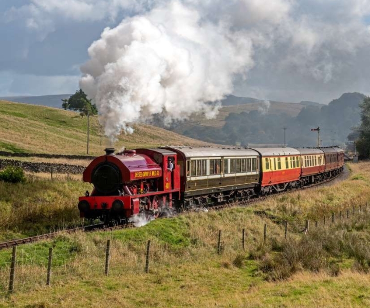 Skipton: Round-Trip Scenic Yorkshire Steam Train Ride