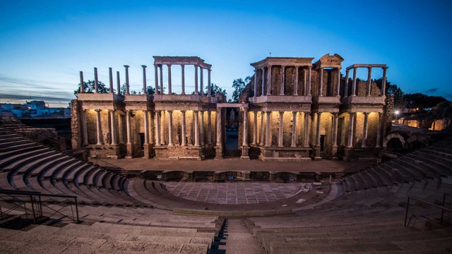 Visit Merida Roman Theater and Amphitheater Guided Tour in Mérida