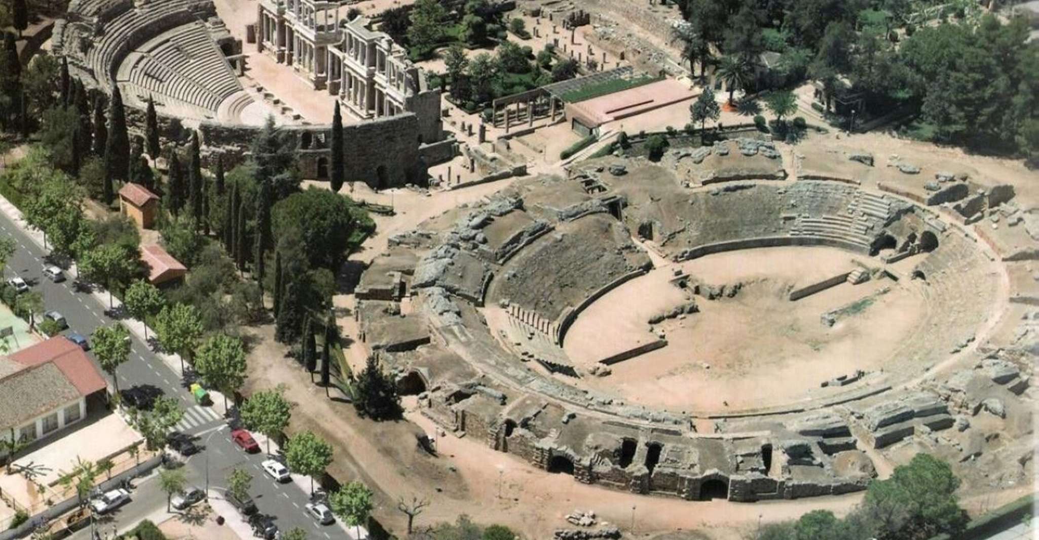 Merida, Roman Theater and Amphitheater Guided Tour - Housity