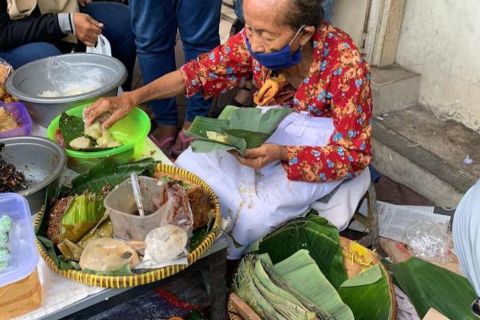 Yogyakarta: Morning Food Tour with Tasting