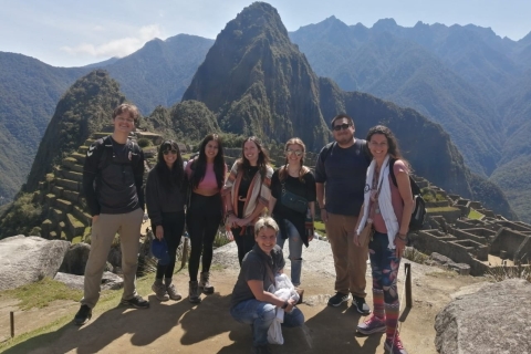 De Cusco: voyage de nuit de 2 jours au Machu PicchuVoyage au Machu Picchu avec retour en bus