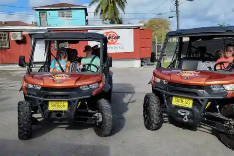 Nassau: Bahamas Island Jeep Buggy Tour with Bahamian lunch