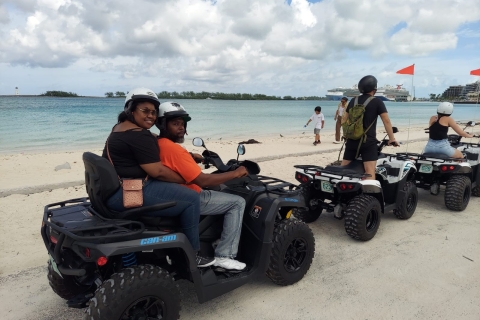 Nassau: Wycieczka po mieście i plaży z przewodnikiem ATVWycieczka z przewodnikiem ATV po Nassau - 9:30