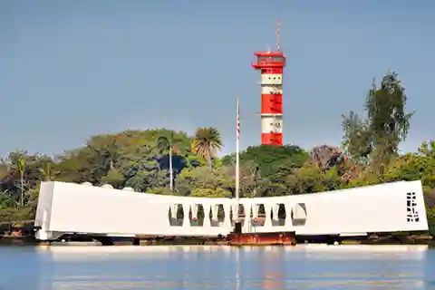 Oahu: Ford Island Control Tower Entry Ticket and Guided Tour