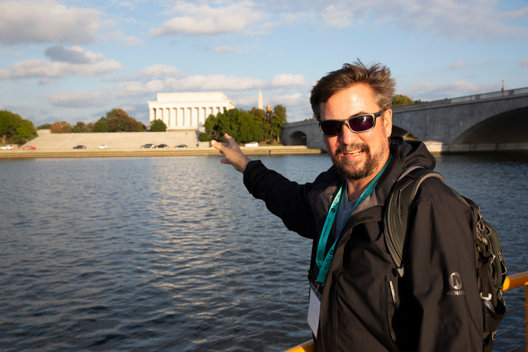 Washington DC: Crucero por el Potomac y tour a pie por GeorgetownWashington DC: Crucero por el Potomac y Paseo por Georgetown