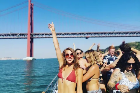 Lisboa: Splash Boat Party, a única festa com tudo incluído