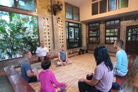 Halve dag yoga, meditatie en onderdompeling in de Thaise cultuur