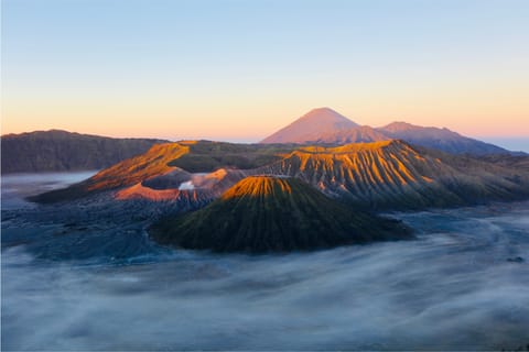 From Malang: Bromo Sunrise & Tumpak Sewu Waterfall Day Trip