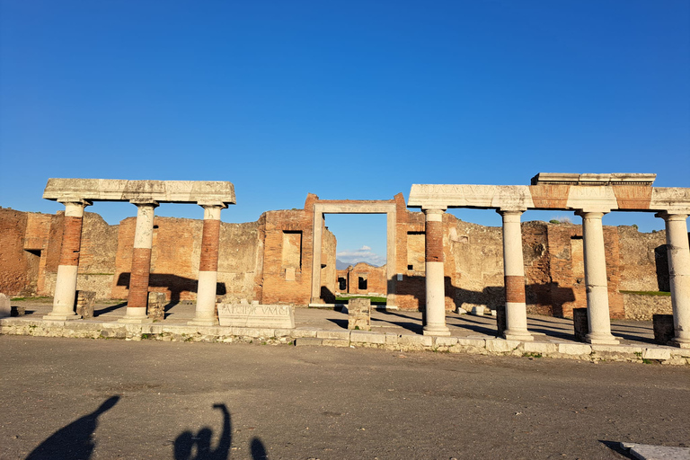 Pompei: Kochkurs und geführte Tour mit einem Archäologen