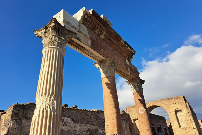 Pompei: Kochkurs und geführte Tour mit einem Archäologen