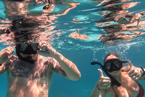 Hurghada: Tour di 3 isole con avvistamento di delfini e snorkelingMotoscafo privato di una giornata intera