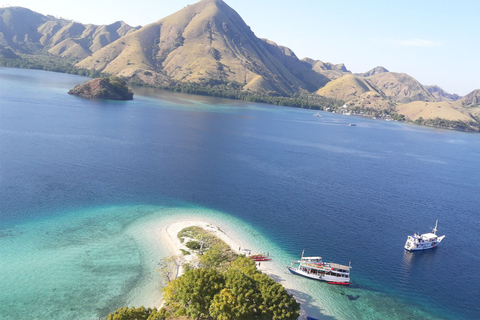 Komodo Island Tour: 3Days 2Nights Komodo Island Tours 3Days 2Nights