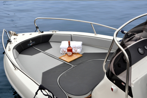 Sorrento: Private Sunset Cuise with Prosecco and Limoncello Up to 4 people and 40HP boat