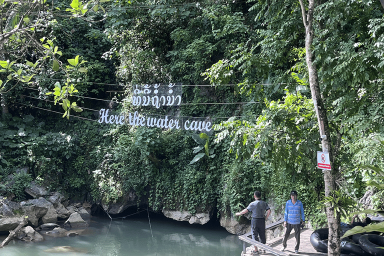 Vang Vieng: Zipline&amp;Cave Tubing&amp;Trektocht&amp;Blue Lagoon