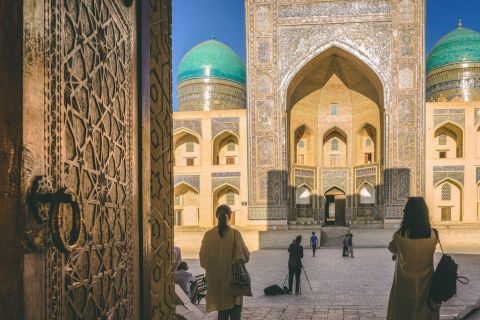 Bukhara: City Highlights Guided Tour with Pickup