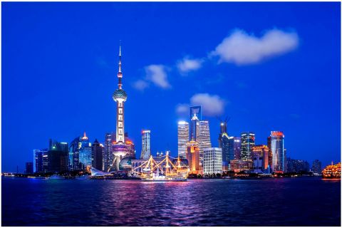 Shanghai Night River Cruise Tour with Xinjiang Style Dining
