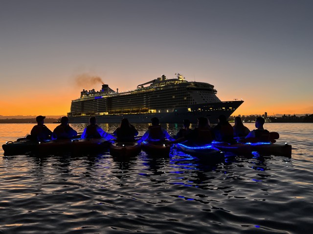 Visit Sydney Sunrise Kayak Tour on Sydney Harbour in Sydney