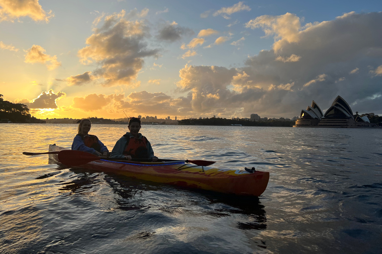 Sydney: Kajaktour zum Sonnenaufgang im Hafen von SydneyDoppelkajak