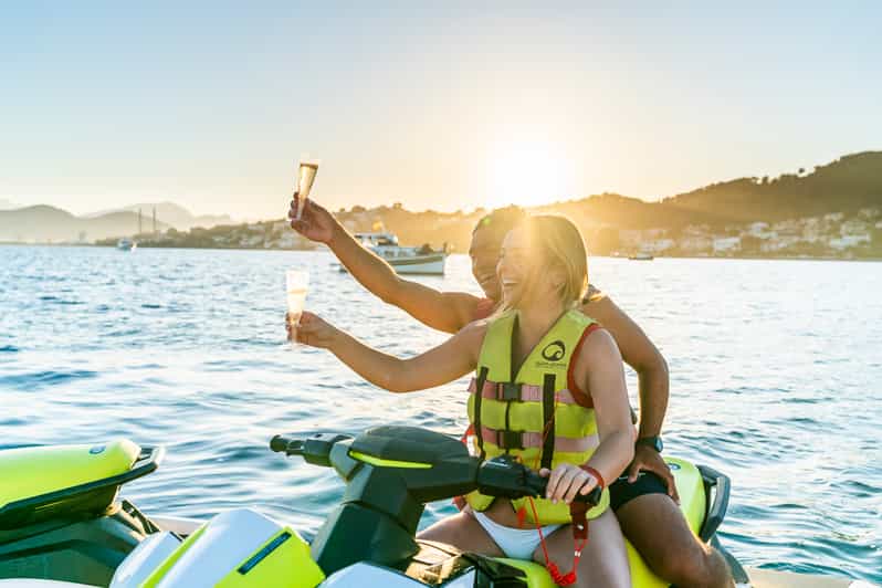 Ab Wieviel Jahren Darf Man Jetski Fahren In Spanien Alcudia: Jetski-Fahrt bei Sonnenuntergang | GetYourGuide