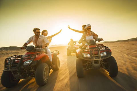Hurghada: Sunset ATV Quad Tour with BBQ Dinner and Show