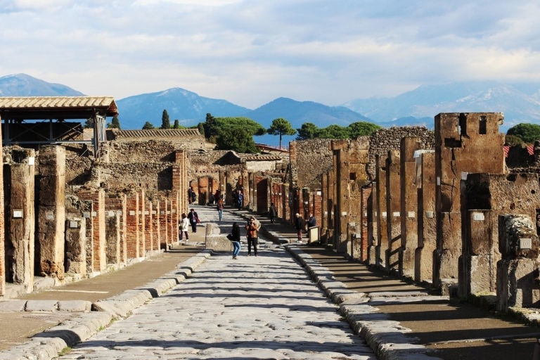 Vanuit Rome: transfer naar Amalfikust met halte PomepeiiVan Rome: transfer naar Amalfi met halte Pompeii