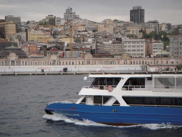 Istanbul Bosporuscruise Met Audiogids Voor Smartphones GetYourGuide