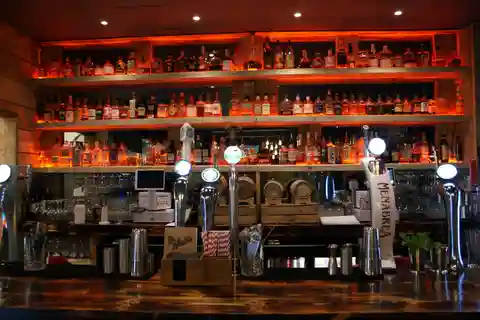 Glasgow: Van Winkle Barrowlands Bourbon e Piatti Condivisi