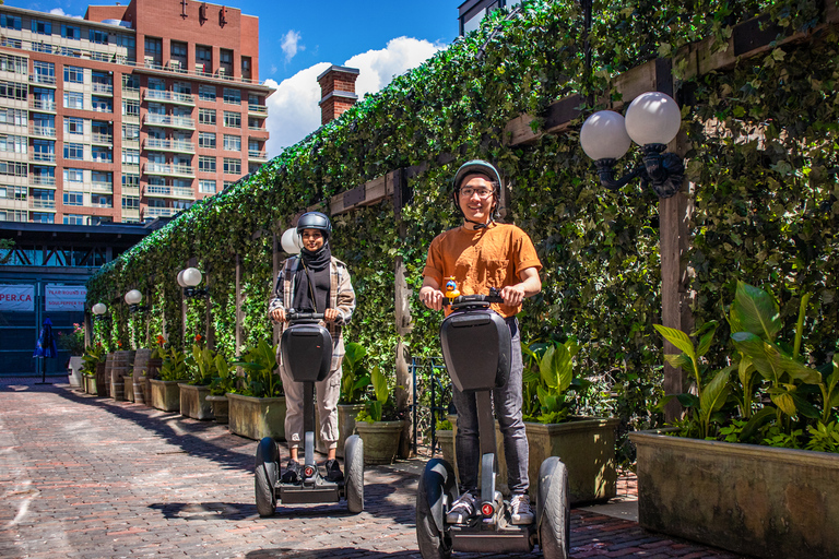 Toronto: Kurze Distillery District Segway-Tour