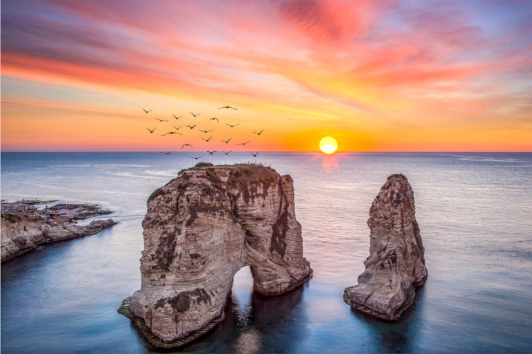 Excursion en bateau au coucher du soleil Beyrouth Pigeon Rocks (Raouche Rocks)