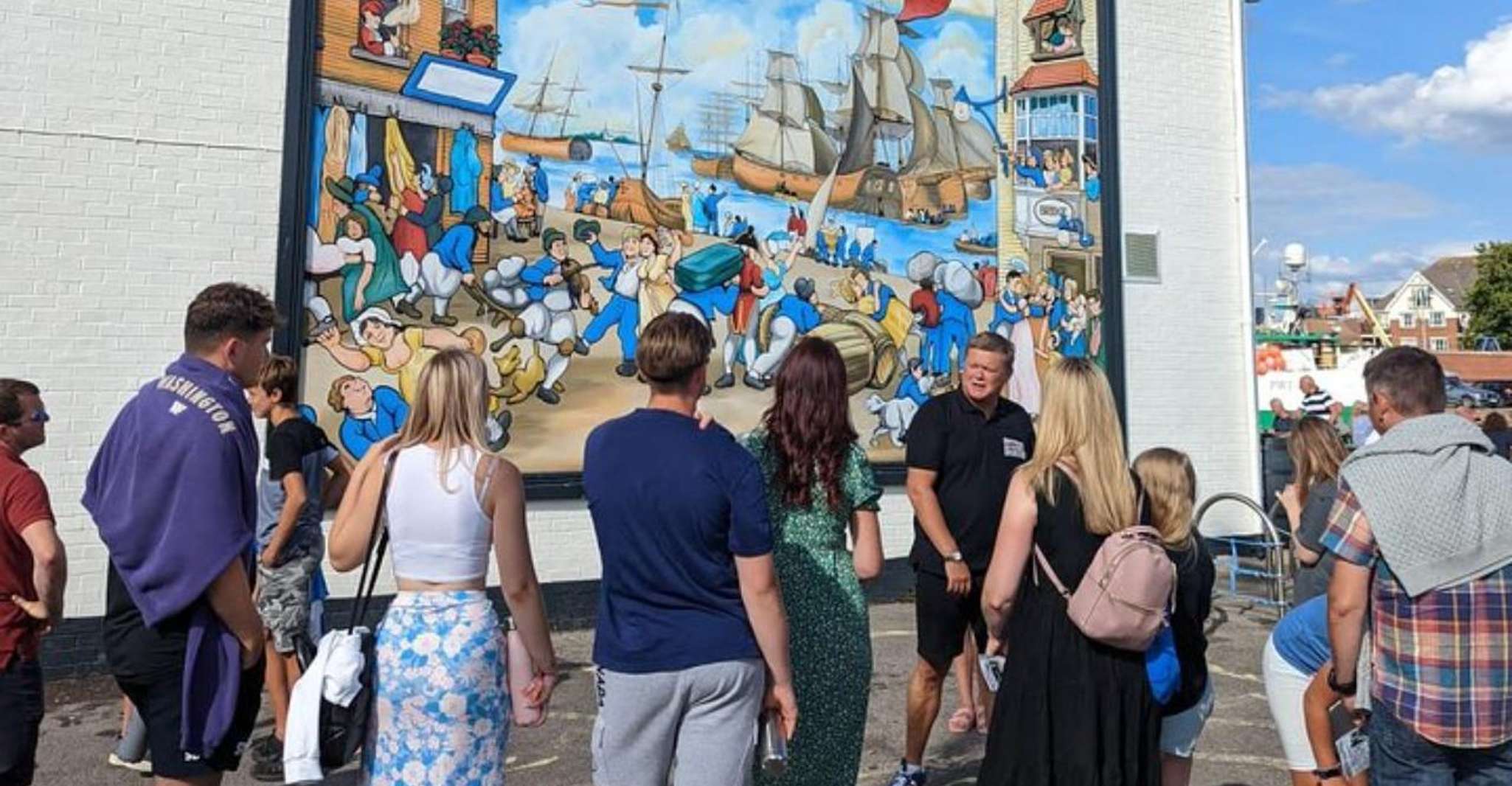 Passeio a pé histórico em Old Portsmouth - Hizvo