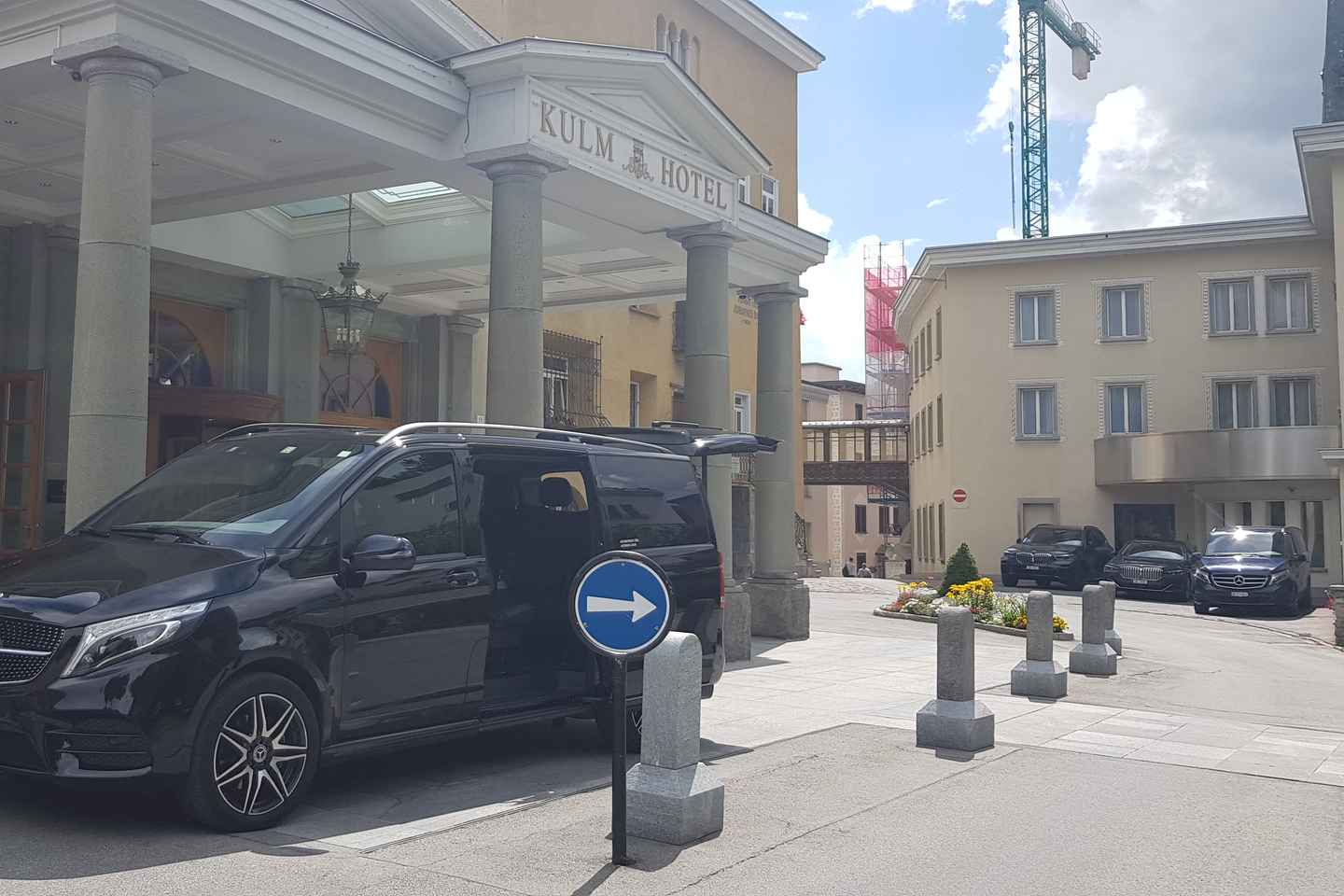 Zurich: 1-Way Private Transfer from the airport to Zurich