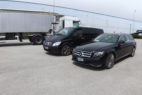 Aeroporto di Verona (VRN): trasferimento privato di sola andata per Verona