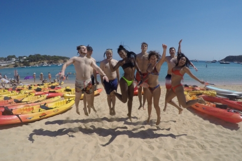 Z Barcelony: 8-godzinna wycieczka kajakowa po Costa BravaKajaki i snorkeling – mała grupa (maks. 8 osób)