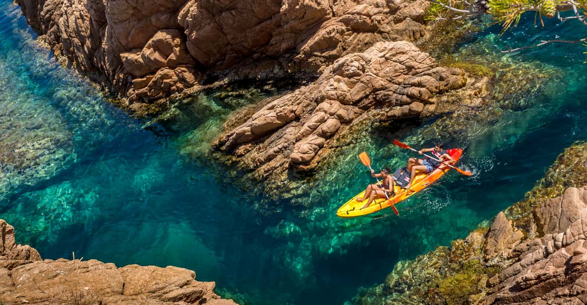 Afbeelding 4 van Barcelona: Costa Brava kajakken, snorkelen & klifspringen & lunch
