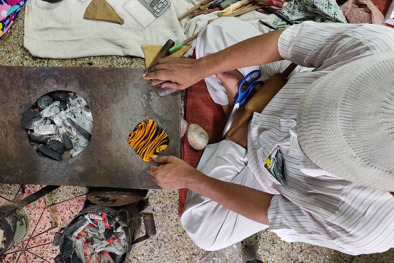 Jaipur: Lac Work Experience in Rajasthan Jaipur: Lac Works Workshop in Rajasthan