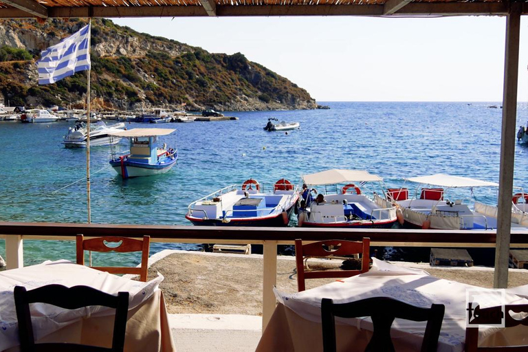 Crucero por Zante hasta las Cuevas Azules y la Playa del Naufragio Parada fotográficaDesde Cefalonia Cuevas Azules, Playa de Navagio y Crucero por Zante