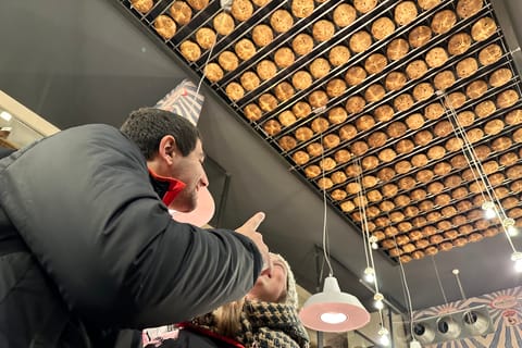 Milan: Gourmet Street Food Tour with Sightseeing and Tasting