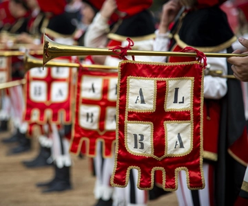 Alba: Historic Town Highlights Guided Walking Tour