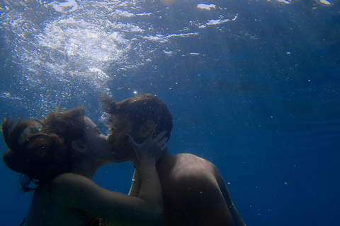 Procida: Boat Tour w/ Swimming Stops and Underwater Photos Procida: Boat Tour with Swimming Stops and Underwater Photos