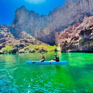 Las Vegas: Emerald Cave Clear-Kayak Tour