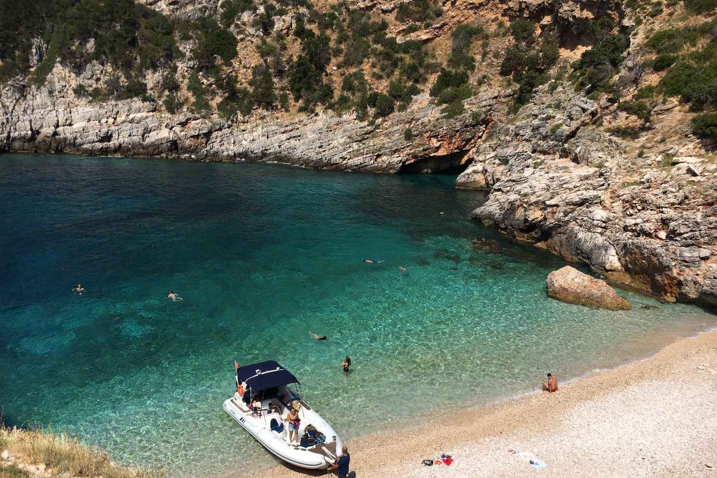 Vlorë : Excursion en bateau rapide à la baie de Grama