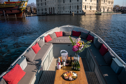 Amsterdam : Croisière privée sur les canaux avec boissons et collations