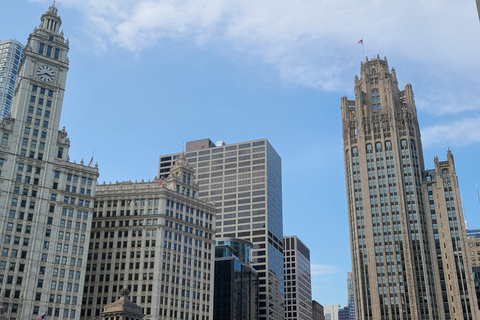 Chicago: Crociera architettonica sul lago e sul fiume di 1,5 oreChicago: crociera di 1 ora e 30 minuti sull&#039;architettura del lago e del fiume